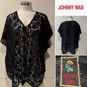 Johnny Was Black Blouse with V-Neck and Tunic Style